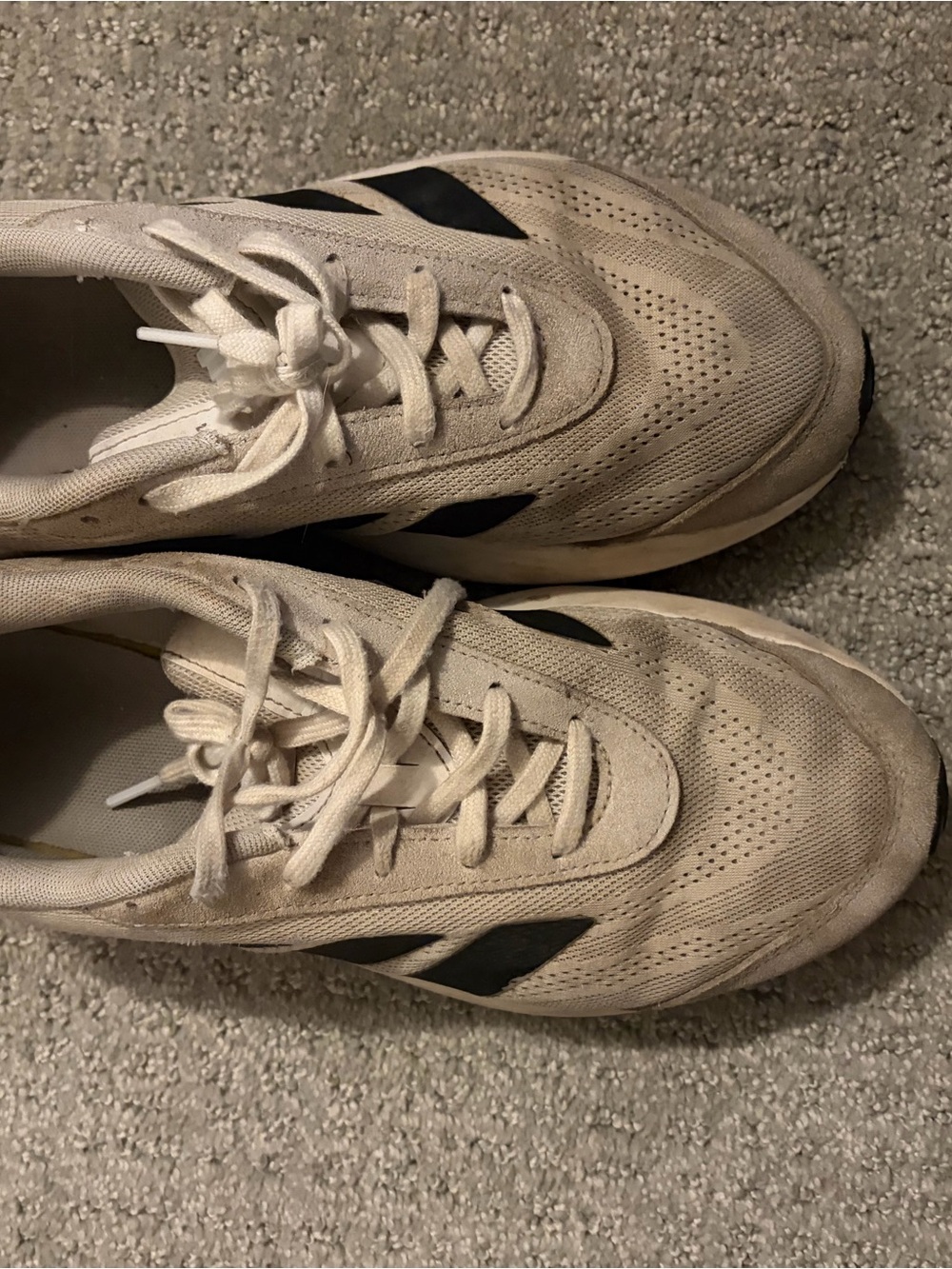 Adidas Lightmotion Men’s Size 9.5 Beige Black Running Athletic Sneakers Shoes